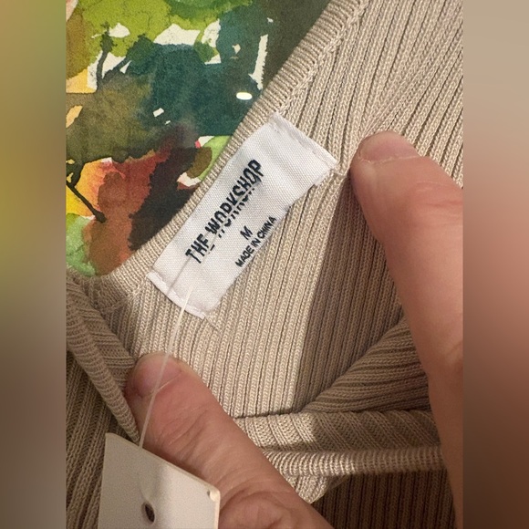 The Workshop Ribbed V-Neck Tank - Picture 8 of 13